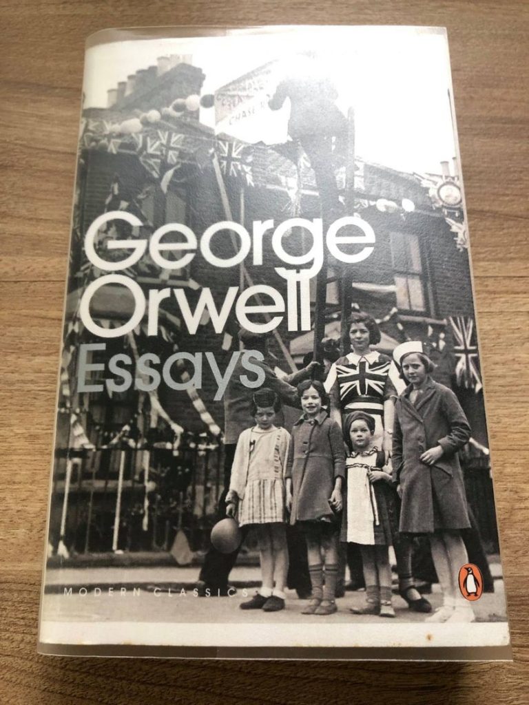 喬治•歐威爾(George Orwell)曾經發文檢討近代英語的劣化現象。圖/翻攝自一個律師的筆記本