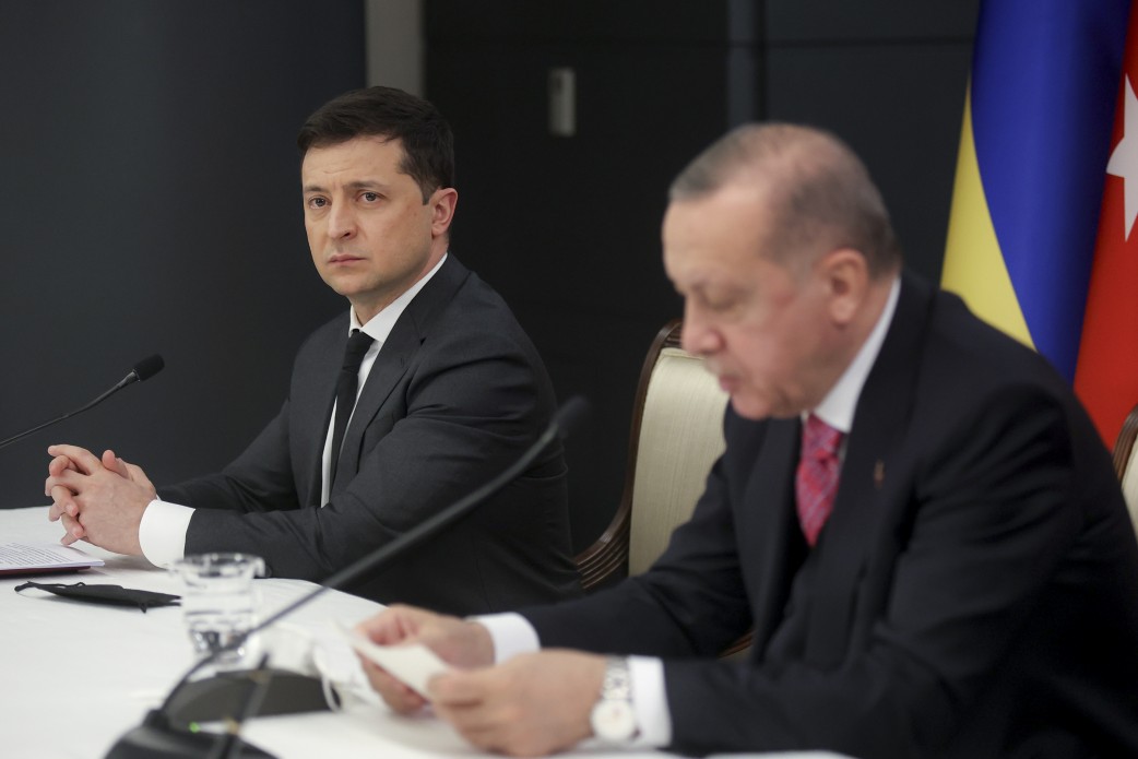 烏克蘭總統澤倫斯基10日親訪伊斯坦堡，向土耳其總統艾爾段尋求戰略結盟，土國也承諾將提供一切協助。 圖：翻攝自烏克蘭總統府官網