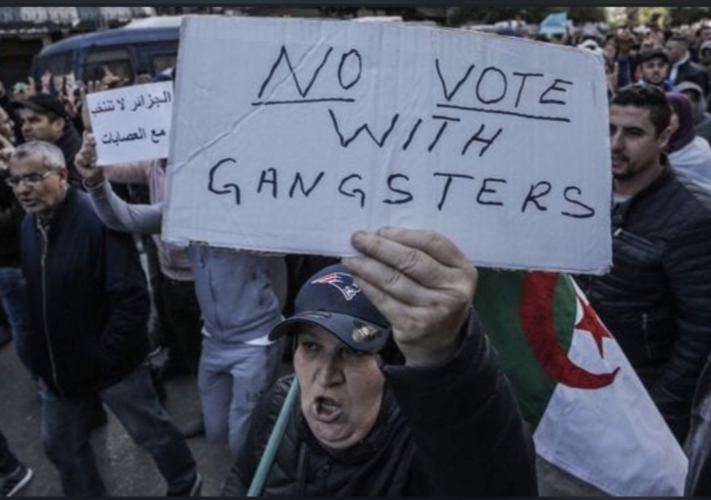 阿爾及利亞人民發起拒絕投票行動（twitter）