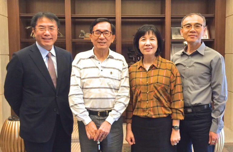郭秀珠（右二）目前為「一邊一國連線」的成員。圖片來源：六都春秋編輯室