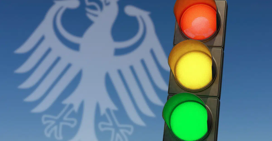 德國結束梅克爾時代，新聯合內閣被戲稱為紅綠燈聯盟。圖/網路